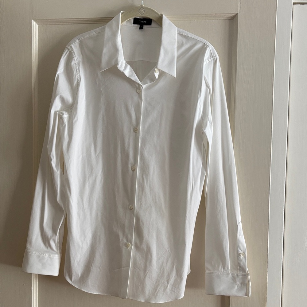 Theory Fitted Shirt in Good Cotton, Large - Picture 3 of 11